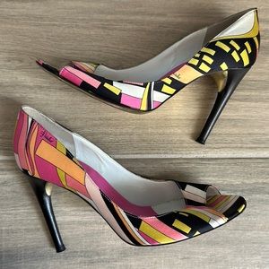Emilio Pucci silk patterned heels.